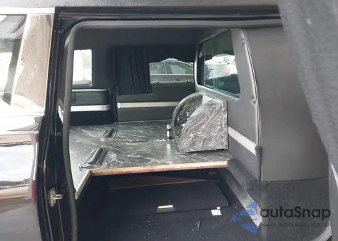 2019 Cadillac Xts B9Q Coachbuilder Funeral Coach z USA, uszkodzony, nr VIN 2GEXG7U33K9500015